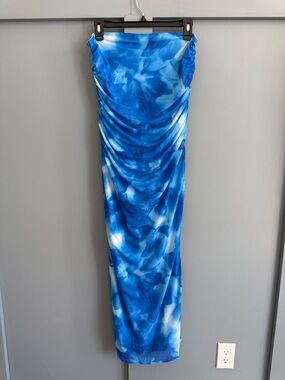 SHEIN Blue & White Tie-Dye Strapless Maxi Dress Maternity